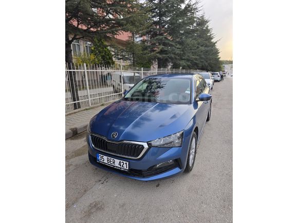 Sahibinden Skoda Scala 1.0 TSI Premium 2021 Model Mavi (metalik)