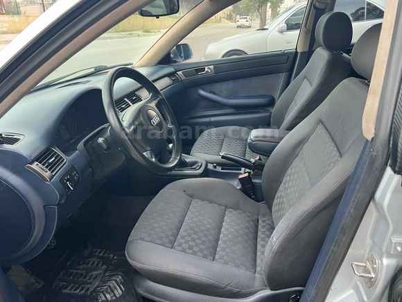 TANK GİBİ ARABA NADİR TEMİZLİKTE  Audi A6 