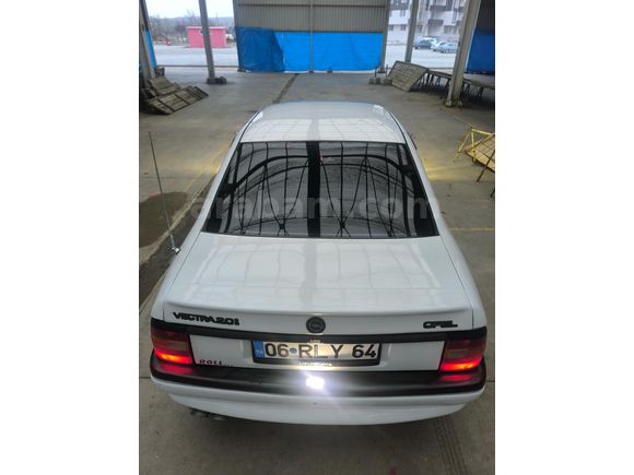 BİNİCİSİNE TEMİZ VECTRA GLS HIZLI OLAN KAZANIR