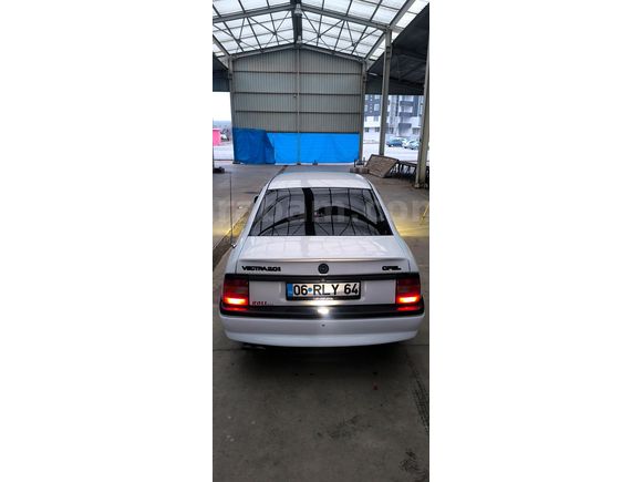 BİNİCİSİNE TEMİZ VECTRA GLS HIZLI OLAN KAZANIR