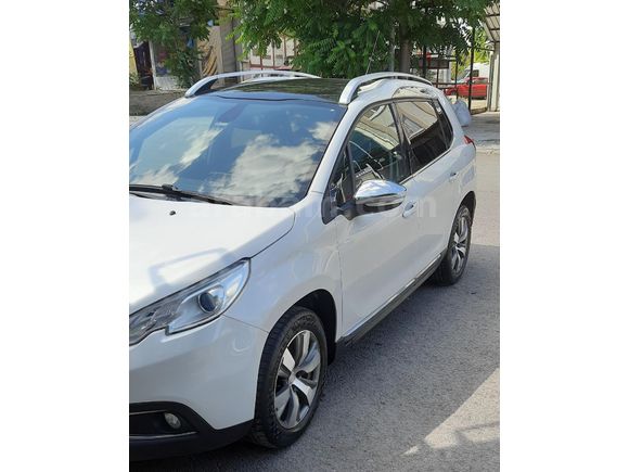 Sahibinden Peugeot 2008 1.6 e-HDi Allure 2015 Model