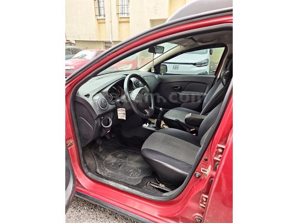 Sahibinden Dacia Sandero 1.5 dCi Stepway 2014 Model  353.000 km Bordo