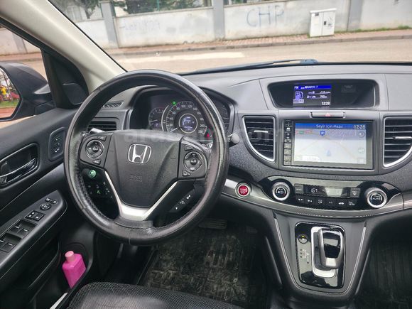 Makyajlı kasa 2017 çıkışlı Honda CR-V 1.6 i-DTEC Executive+++OV  motor  2015 Model  136.000 km