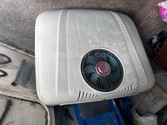 Her Minibüse uygun klima 12W