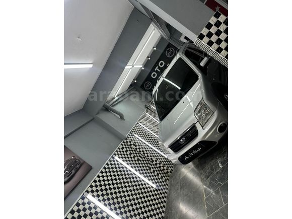 Sahibinden Ford Tourneo Connect 1.8 TDCI SWB Silver 2013 Model