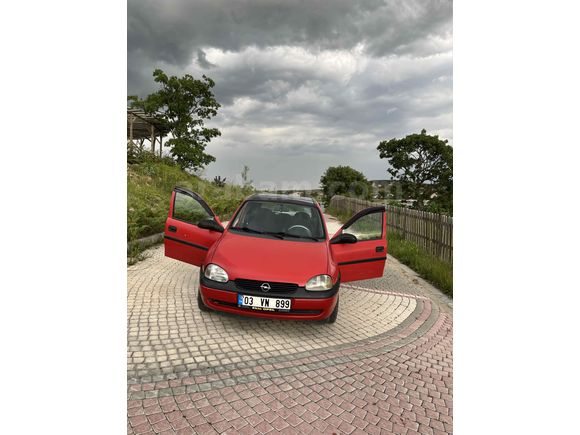 Öğretmenden Temiz Opel Corsa