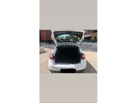 MASRAFSIZ MEGANE III  - DEĞİŞENSİZ - BAKIMLI - MUHAYYERDİR