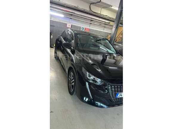 Sahibinden Peugeot 208 1.2 PureTech Allure Selection 2021 Model