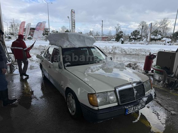 Sahibinden Mercedes - Benz E 200 d 1988 Model 