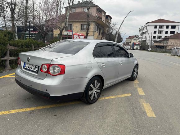 Sahibinden Volkswagen Jetta 1.6 Midline 2006 Model 