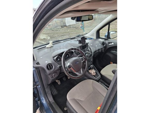 Sahibinden Ford Tourneo Courier 1.5 TDCi Titanium 2022 Model