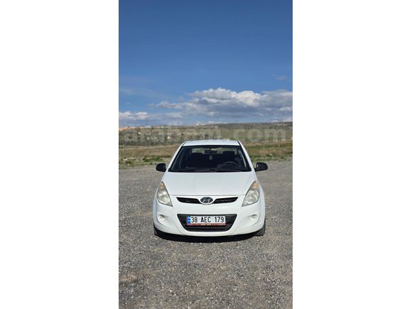 Sahibinden Hyundai i20 Troy 1.4 CRDi Team 2011 Model  262.500 km Beyaz