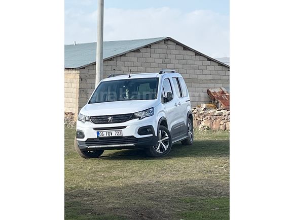 Sahibinden Peugeot Rifter 1.5 BlueHDI GT 2023 Model 