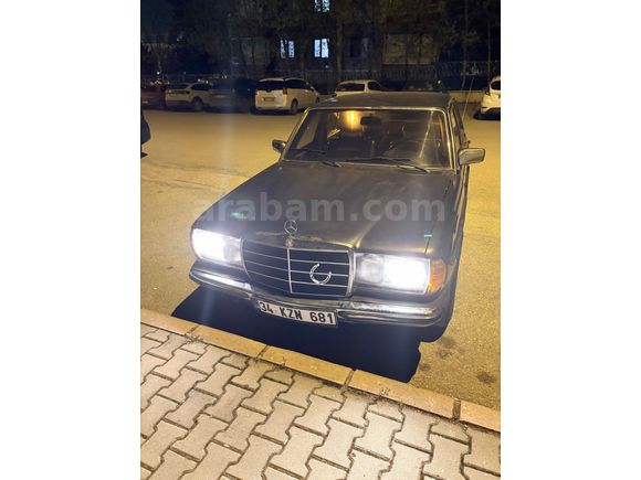 Mercedes 200D dizel 1976 Model 