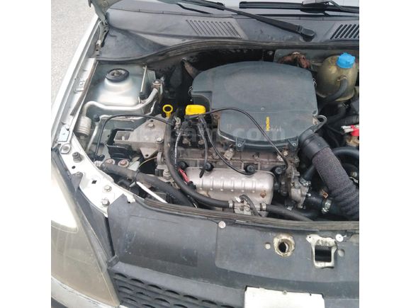 Sahibinden Renault Clio 1.4 2002 Model Konya