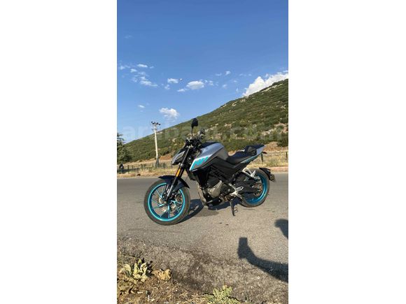 Sahibinden temiz CFMOTO 250NK 