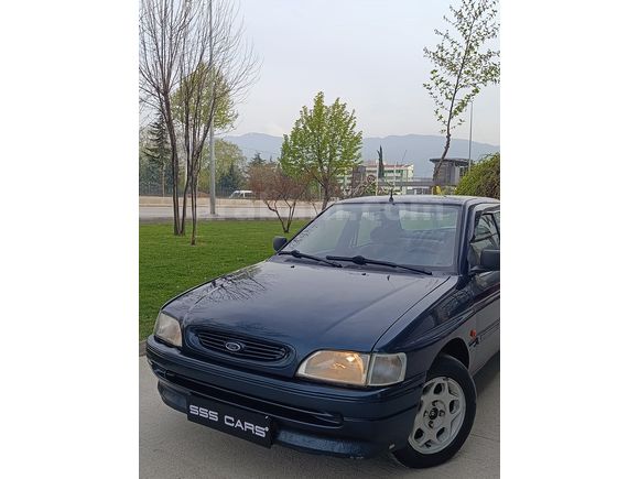 SSS CARS TAN 1995 MODEL FORD-ESCORT