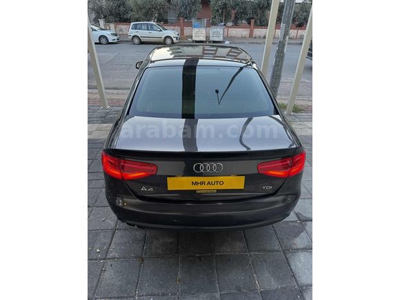 AUDİ A4 2.0 TDI 177 HP HATASIZ