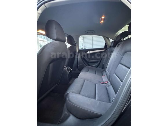 AUDİ A4 2.0 TDI 177 HP HATASIZ