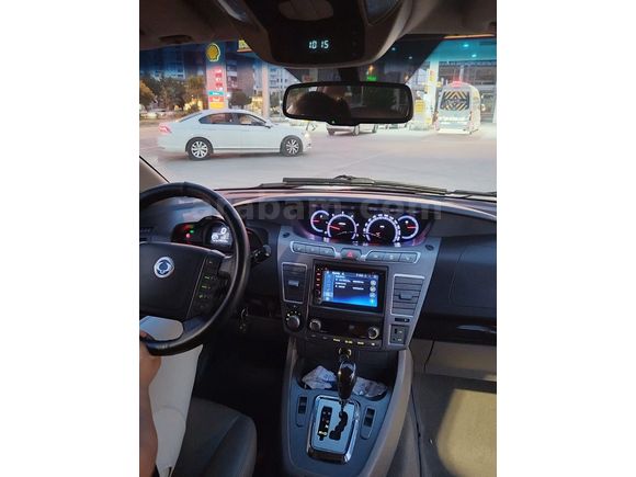 Sahibinden Ssangyong Rodius 2.0 e-XDI 4x4 Platinum 2014 Model 