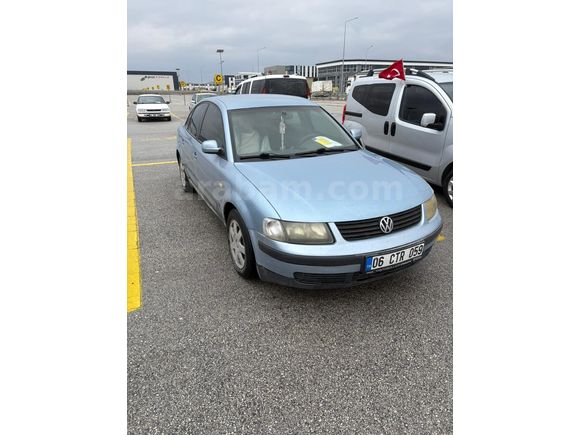 Sahibinden Volkswagen Passat trendline 1.8  2000 Model  378.000 km Mavi (metalik)