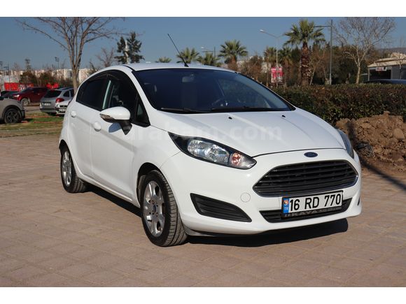 Fiyat düştü , tek fiyat. Emsalsiz  ford Fiesta  trend x 
