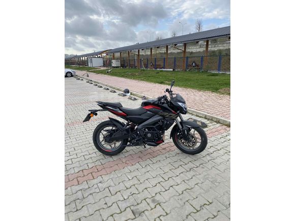 Sıfırdan Farksız Pulsar NS200 UG2 