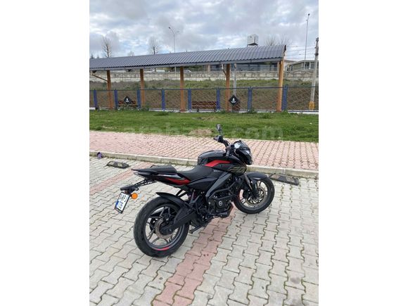 Sıfırdan Farksız Pulsar NS200 UG2 