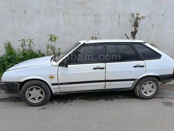 Lada Samara 2000