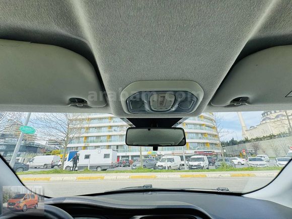 ROYAL AUTO DAN 2022 MODEL FIAT EGEA 1.3 MJT EASY NOKTA ÇİZİK YOK