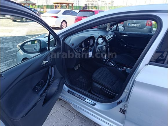 Memurdan 2016 Opel Astra Dynamic