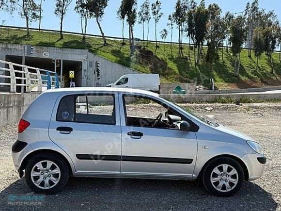 İZ-PARK AUTO 2011 HYUNDAİ GETZ 47 KM İLK SAHİP ORJİNAL EMSALSİZ!