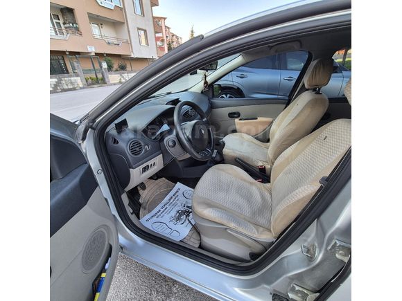 Sahibinden Renault Clio 1.2 Expression 2006 Model