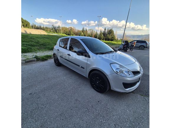 Sahibinden Renault Clio 1.2 Expression 2006 Model