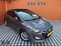 EGE OTO'DAN 92.000 KM'DE HYUNDAİ İ30 1.6 CRDİ ELİTE OTOMATİK CAM