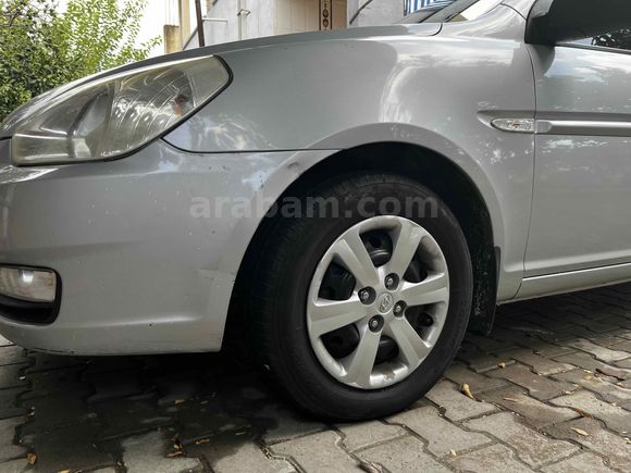 Hyundai Accent Era 1.4 Team Hatasız  2010 Model  178000 km 