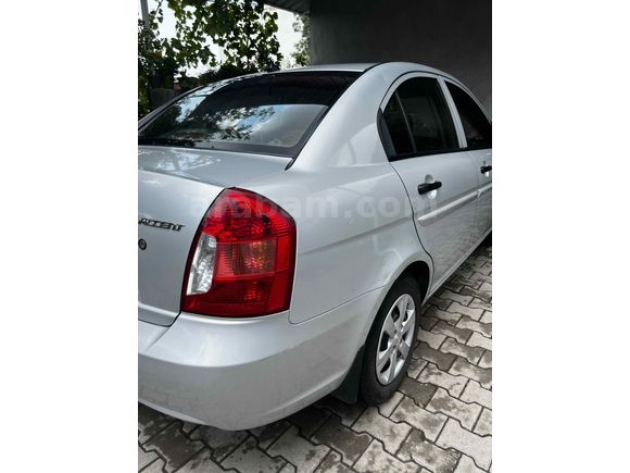 Hyundai Accent Era 1.4 Team Hatasız  2010 Model  178000 km 