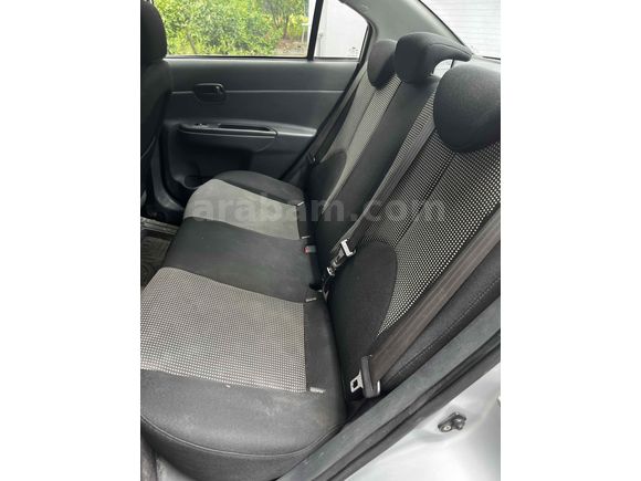 Hyundai Accent Era 1.4 Team Hatasız  2010 Model  178000 km 