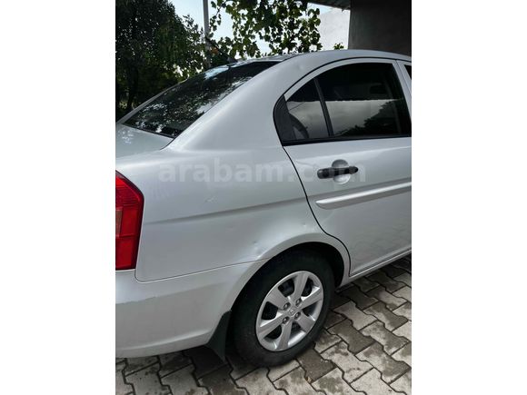 Hyundai Accent Era 1.4 Team Hatasız  2010 Model  178000 km 