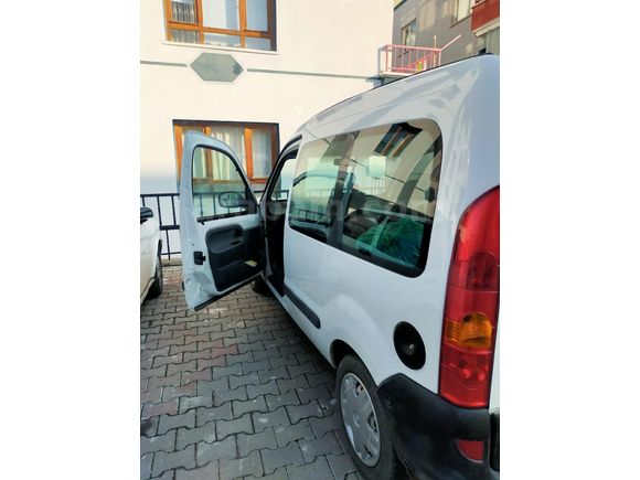 Sahibinden Renault Kangoo 1.4 RNA 2000 Model
