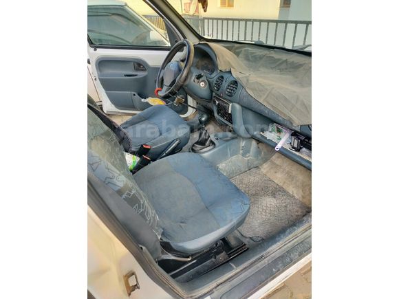 Sahibinden Renault Kangoo 1.4 RNA 2000 Model