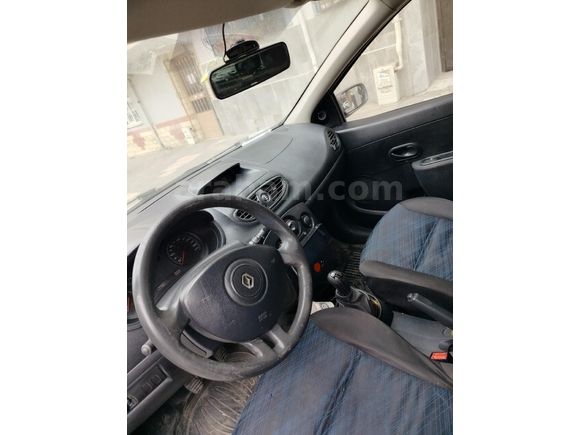 Sahibinden Renault Clio 1.5 dCi Authentique 2009 Model  322.000 km Gri (Gümüş)