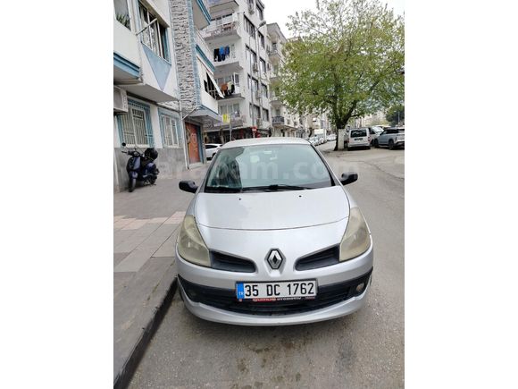 Sahibinden Renault Clio 1.5 dCi Authentique 2009 Model  322.000 km Gri (Gümüş)