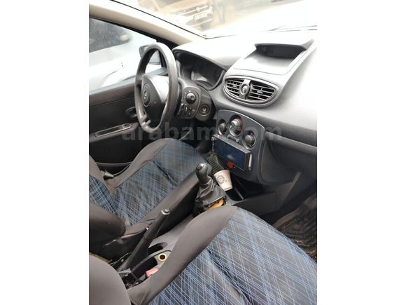 Sahibinden Renault Clio 1.5 dCi Authentique 2009 Model  322.000 km Gri (Gümüş)