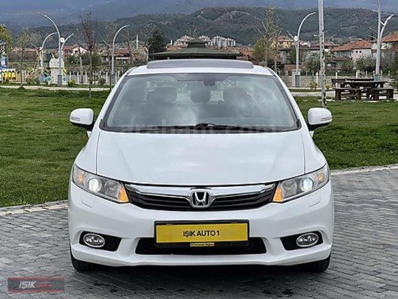 IŞIK AUTO'DAN DEĞİŞENSİZ 2014 MODEL HONDA CİVİC ECO ELEGANCE