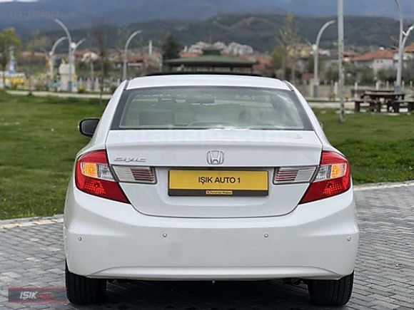 IŞIK AUTO'DAN DEĞİŞENSİZ 2014 MODEL HONDA CİVİC ECO ELEGANCE