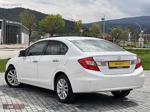IŞIK AUTO'DAN DEĞİŞENSİZ 2014 MODEL HONDA CİVİC ECO ELEGANCE
