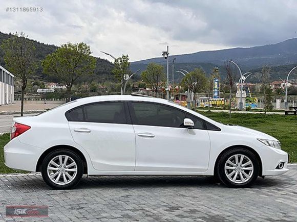 IŞIK AUTO'DAN DEĞİŞENSİZ 2014 MODEL HONDA CİVİC ECO ELEGANCE