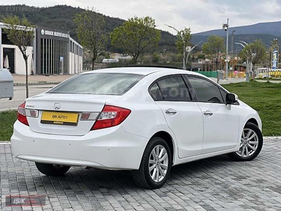 IŞIK AUTO'DAN DEĞİŞENSİZ 2014 MODEL HONDA CİVİC ECO ELEGANCE
