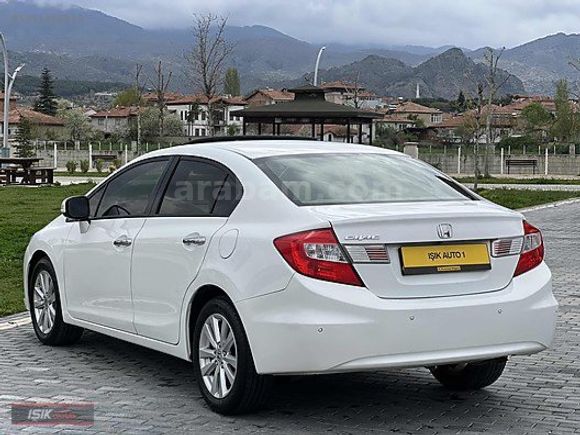 IŞIK AUTO'DAN DEĞİŞENSİZ 2014 MODEL HONDA CİVİC ECO ELEGANCE